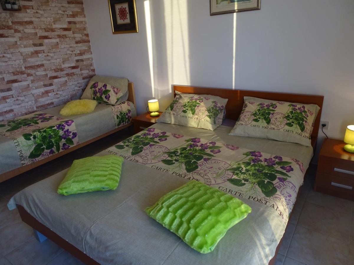 Apartments Sime Dinjiška Kültér fotó