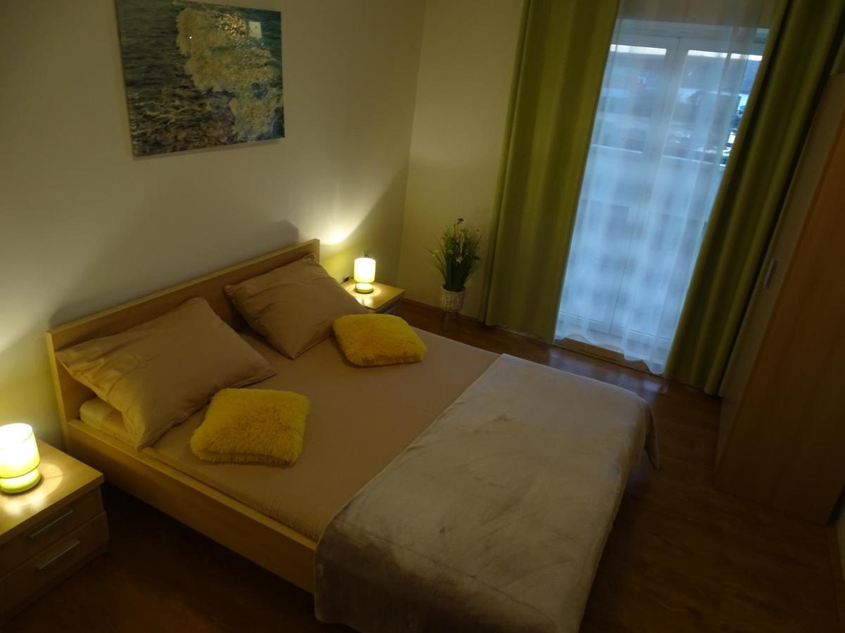 Apartments Sime Dinjiška Kültér fotó