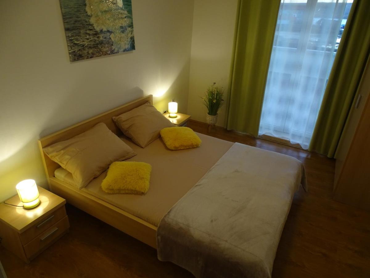 Apartments Sime Dinjiška Kültér fotó