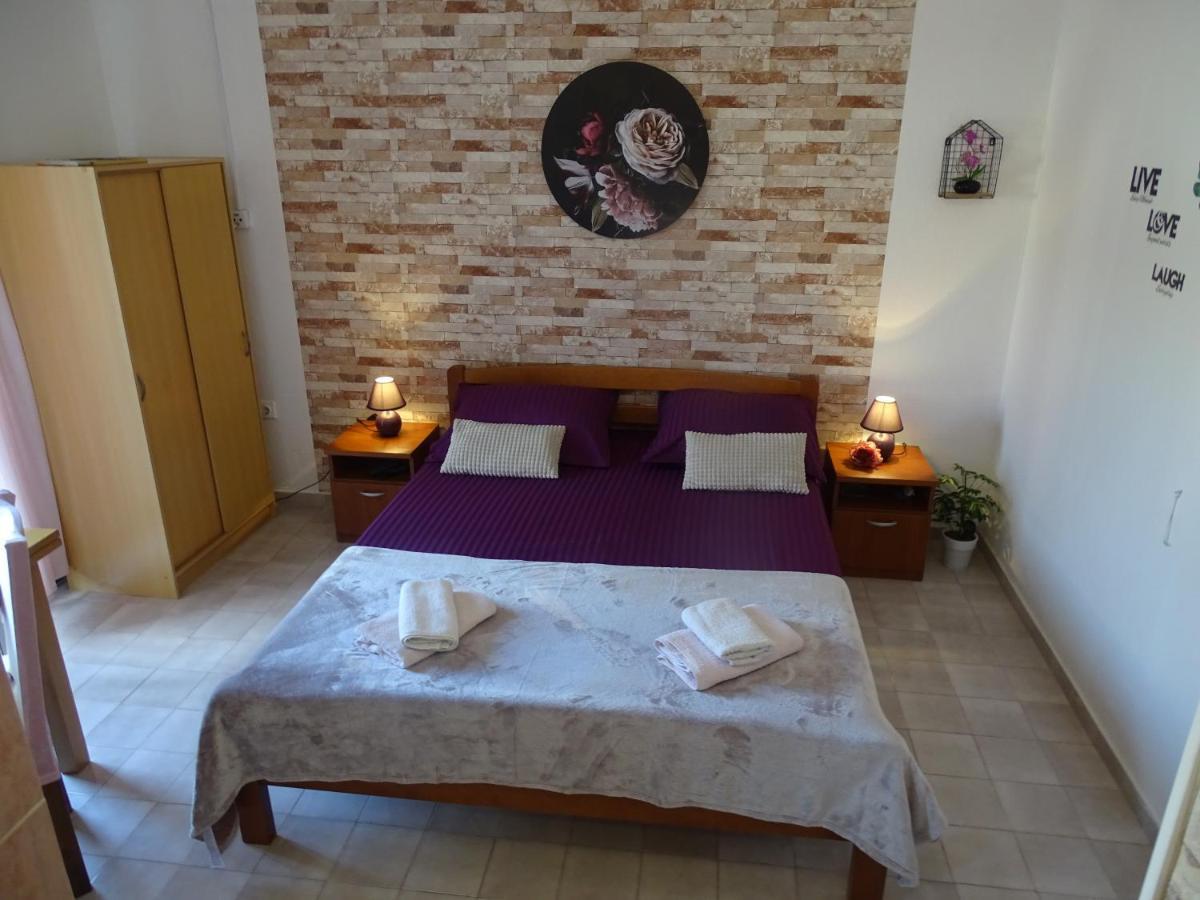 Apartments Sime Dinjiška Kültér fotó