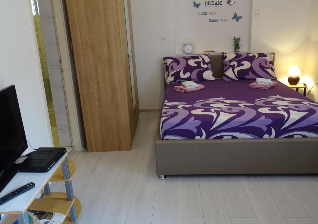 Apartments Sime Dinjiška Kültér fotó