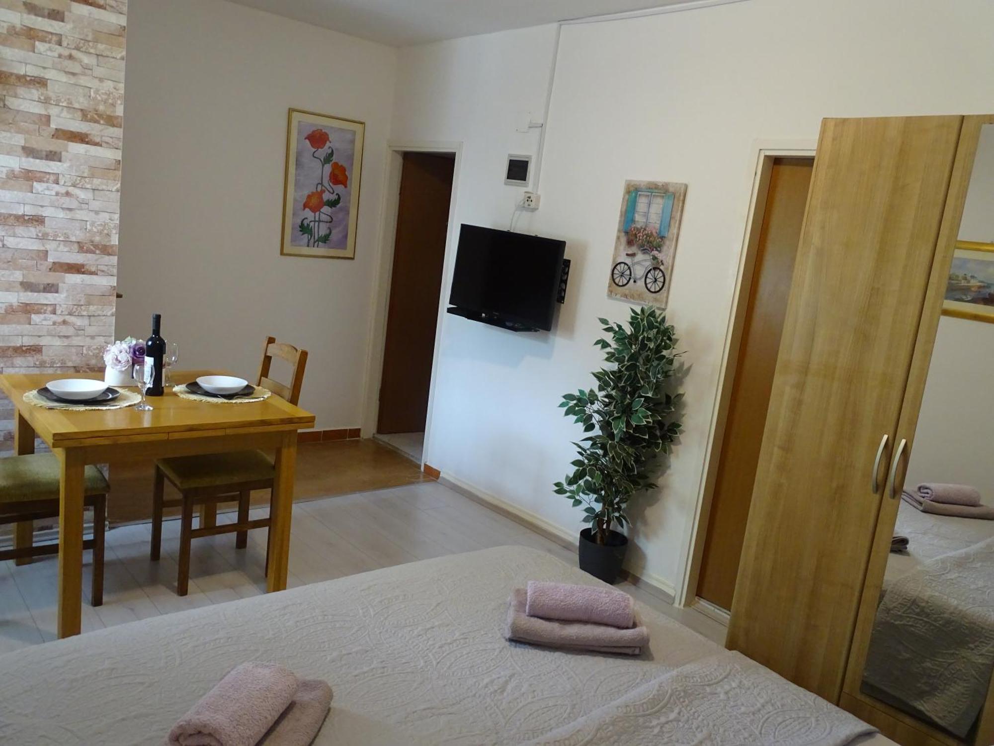 Apartments Sime Dinjiška Kültér fotó