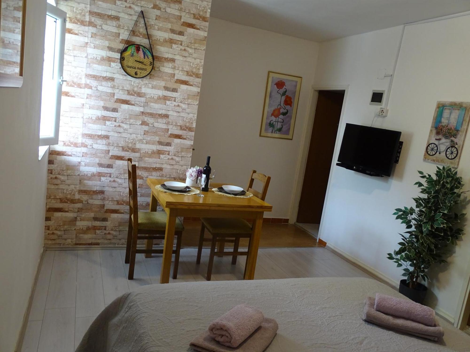 Apartments Sime Dinjiška Kültér fotó
